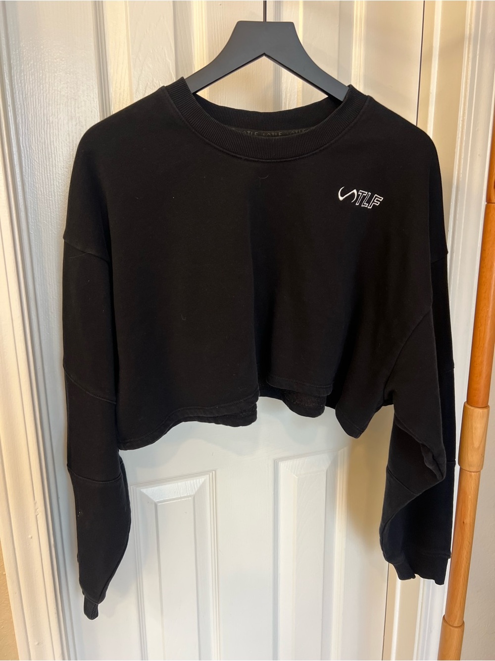 TLF Cropped Black Crewneck Cropped Sweatshirt